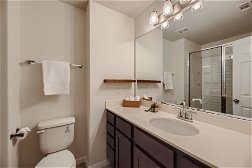 26 2nd Floor Bathroom.jpg